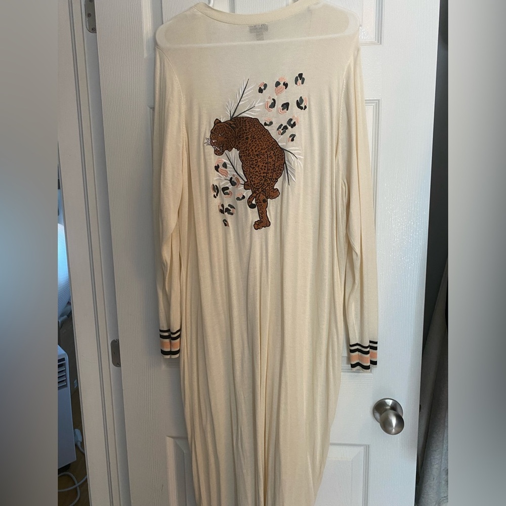 Torrid Embroidered Leopard Cardigan Size 3